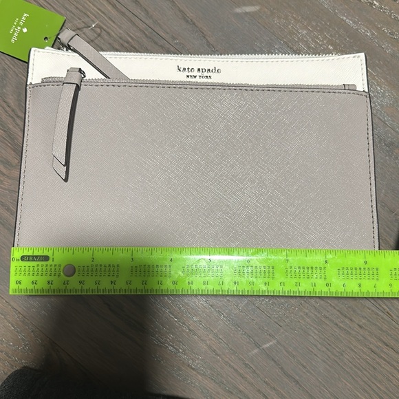 Kate Spade Cross Body 🎉 - Picture 7 of 9